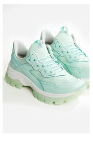 Tenis