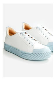 Tenis