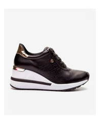 Tenis